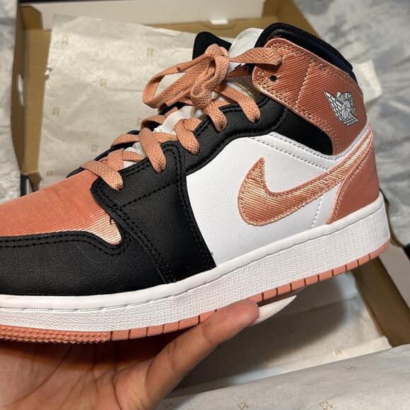 Nike Air Jordan 1 Mid (GS) Light Matter Root - RARE 6Y - Picture 5 of 9